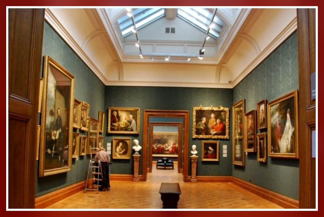 Какие музеи есть в лондоне. Национальная Портретная галерея (Лондон). Национальная картинная галерея в Лондоне. Британский музей картинная галерея. London National Gallery (Лондонская Национальная галерея)..